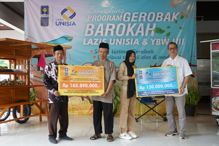 Program Gerobak Barokah LAZIS UNISIA dan YBW UII Bantu 62  UMKM di Wilayah Yogyakarta